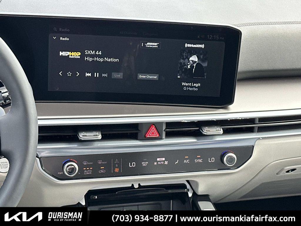 new 2025 Kia Sorento Hybrid car, priced at $44,331