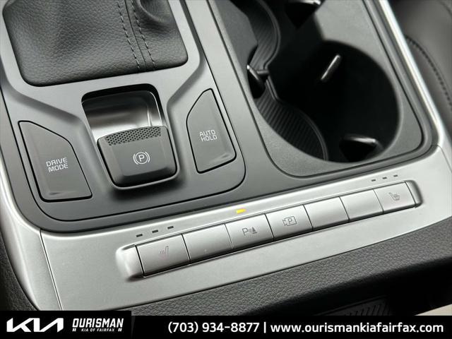 used 2025 Kia Carnival car, priced at $36,400