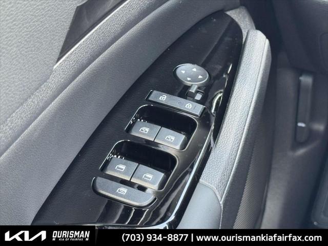 new 2025 Kia Sportage Hybrid car, priced at $31,445