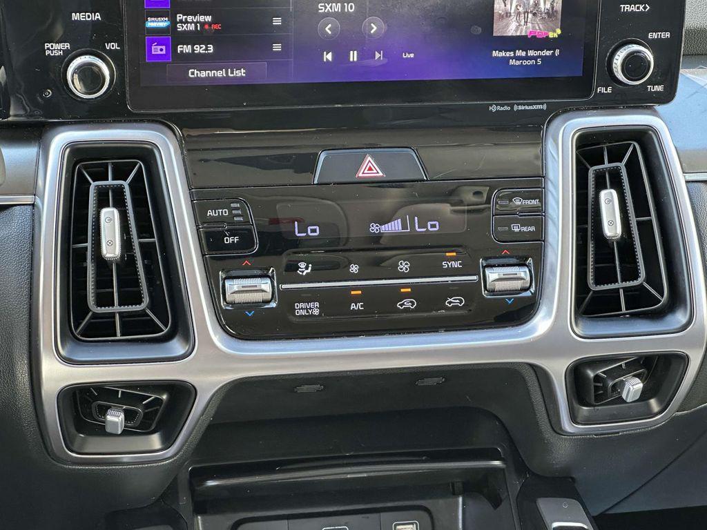 used 2022 Kia Sorento Hybrid car, priced at $27,500