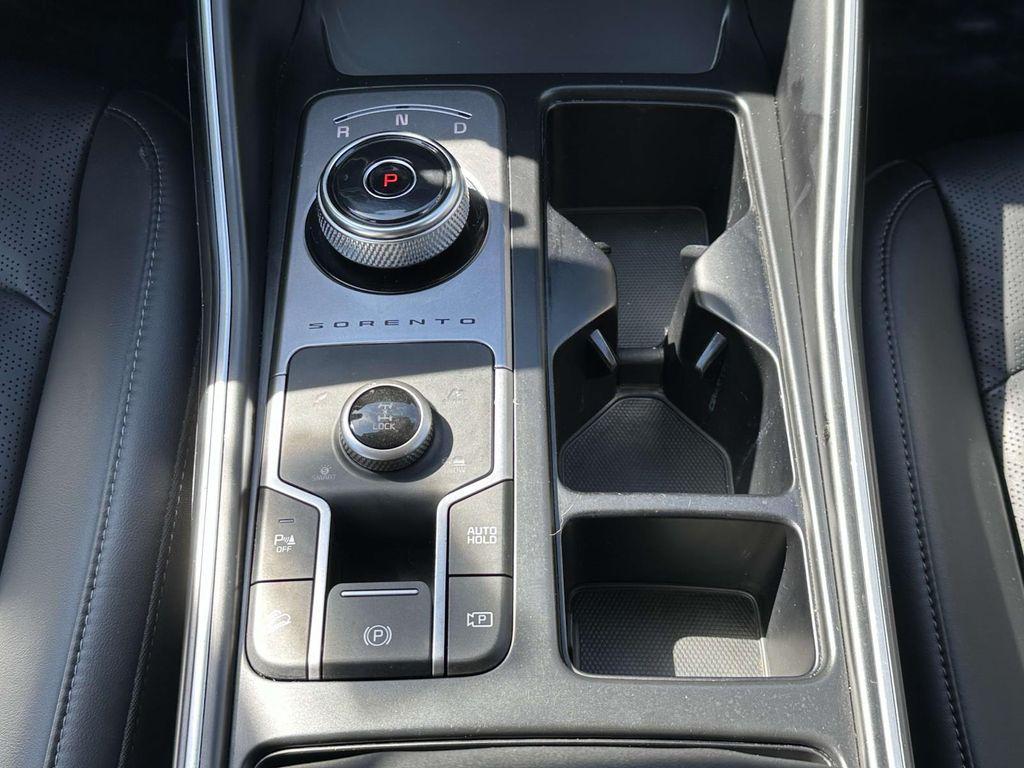 used 2022 Kia Sorento Hybrid car, priced at $27,500