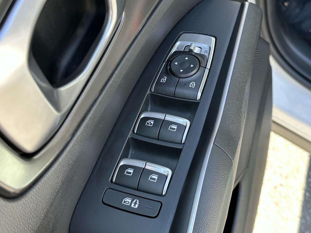 used 2022 Kia Sorento Hybrid car, priced at $27,500