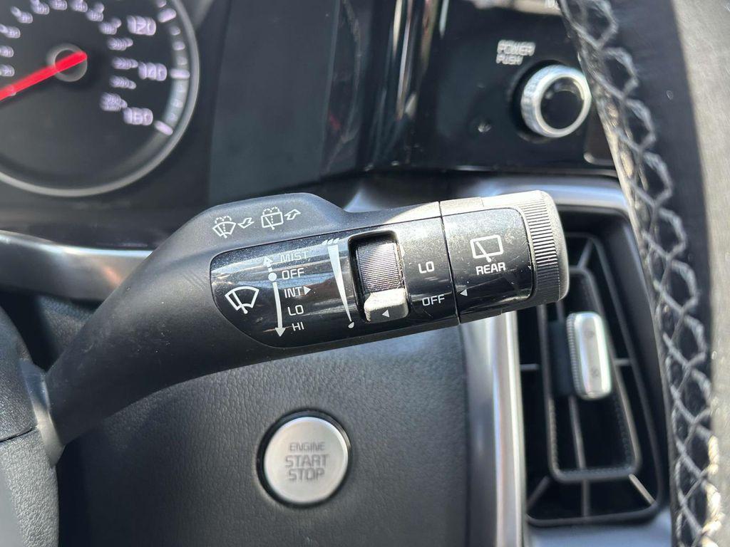 used 2022 Kia Sorento Hybrid car, priced at $27,500