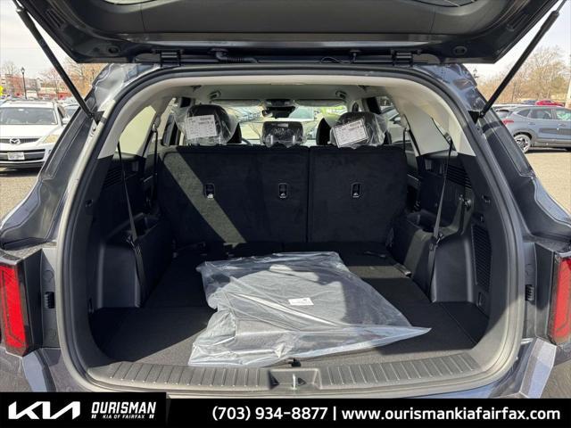 new 2025 Kia Sorento car, priced at $32,246