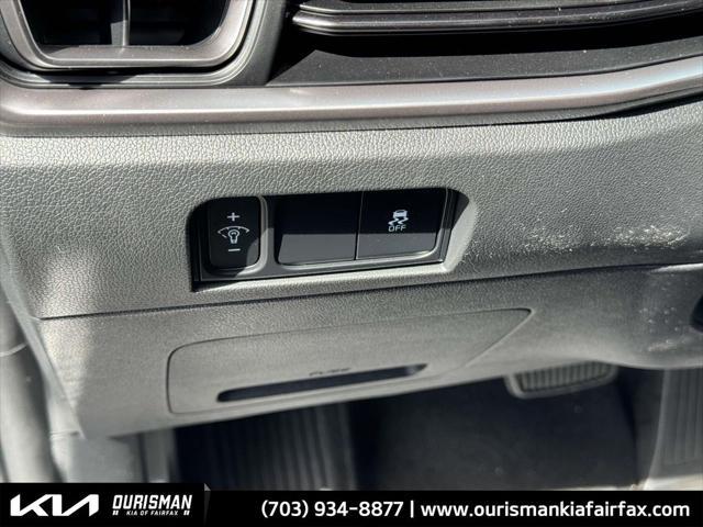 new 2025 Kia Sorento car, priced at $32,246