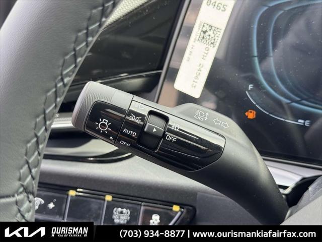 new 2025 Kia Niro car, priced at $32,294