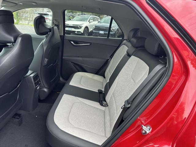 new 2025 Kia Niro car, priced at $35,986