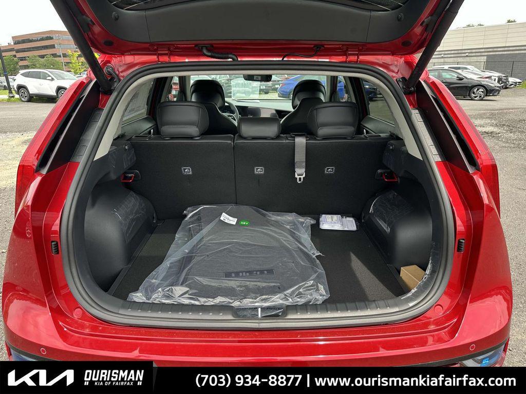 new 2025 Kia Niro car, priced at $35,986