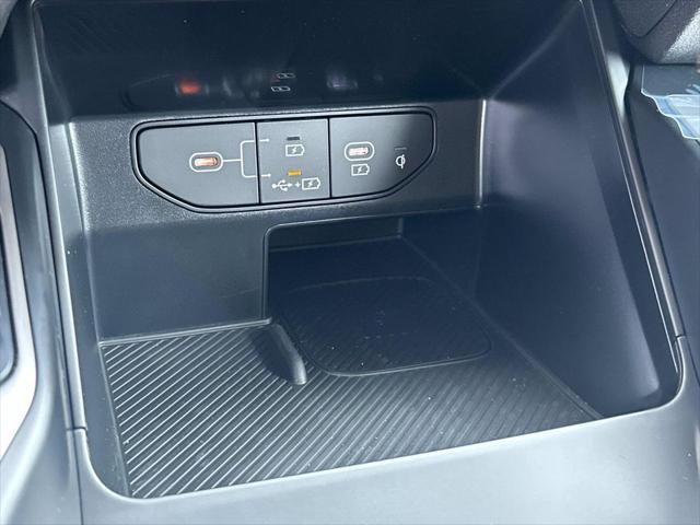 new 2025 Kia Sorento car, priced at $37,493