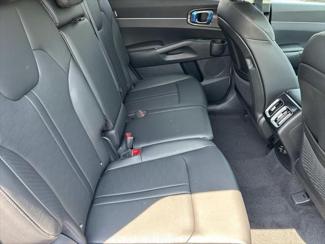 new 2025 Kia Sorento car, priced at $37,493