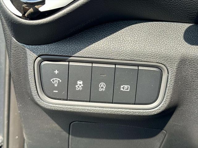 new 2025 Kia Soul car, priced at $25,306