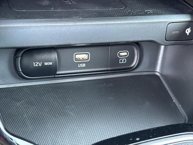 new 2025 Kia Soul car, priced at $25,306