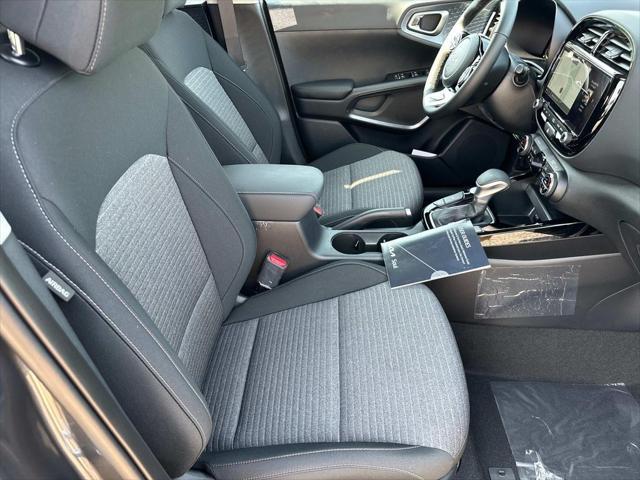 new 2025 Kia Soul car, priced at $25,306