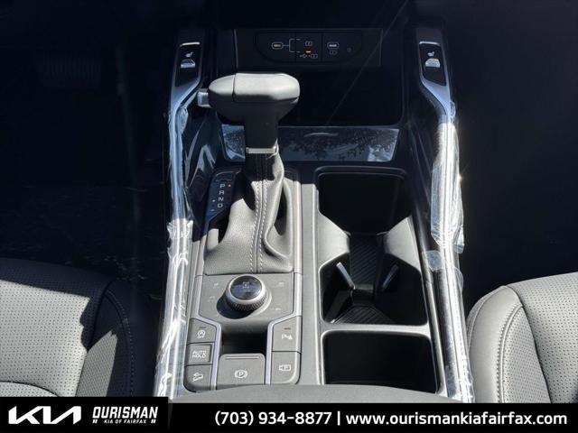 new 2025 Kia Sorento car, priced at $40,018