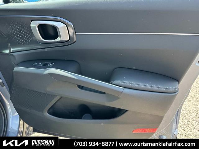 new 2025 Kia Sorento car, priced at $37,354