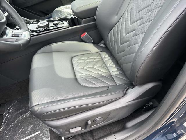 new 2025 Kia Sportage car, priced at $44,194