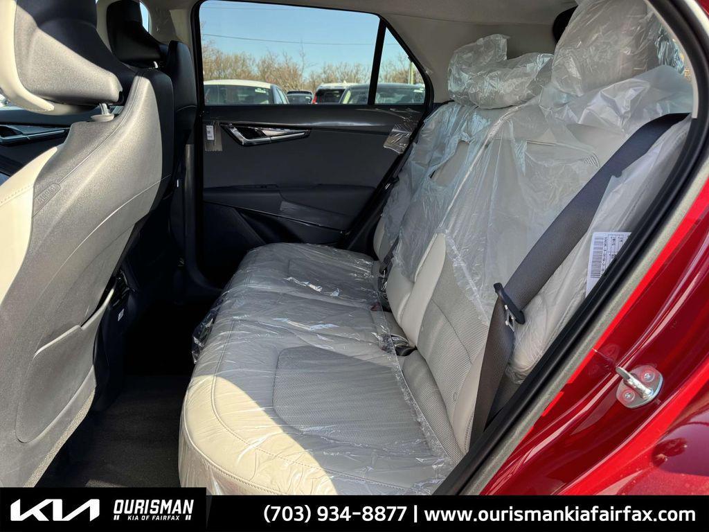 new 2025 Kia Niro car, priced at $30,400