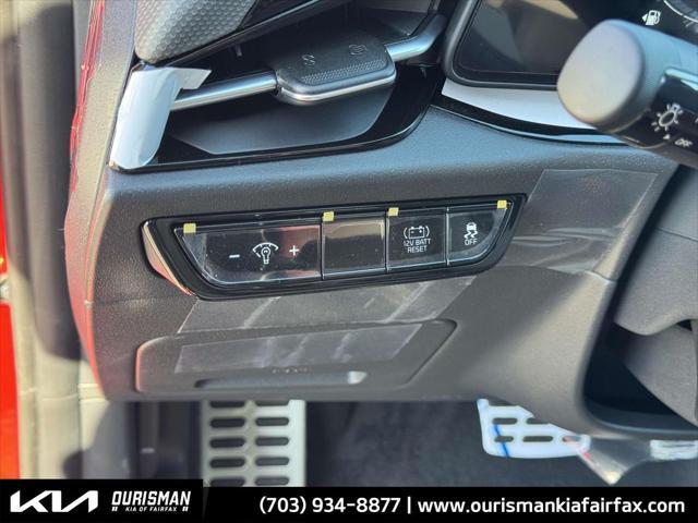 new 2025 Kia Niro car, priced at $33,159