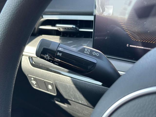 new 2025 Kia K5 car, priced at $27,408
