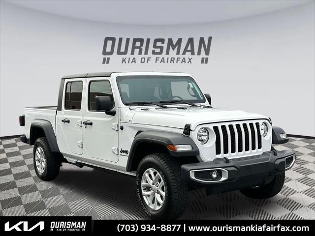 used 2023 Jeep Gladiator car, priced at $25,500