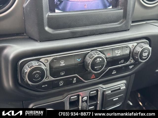 used 2023 Jeep Gladiator car, priced at $25,500