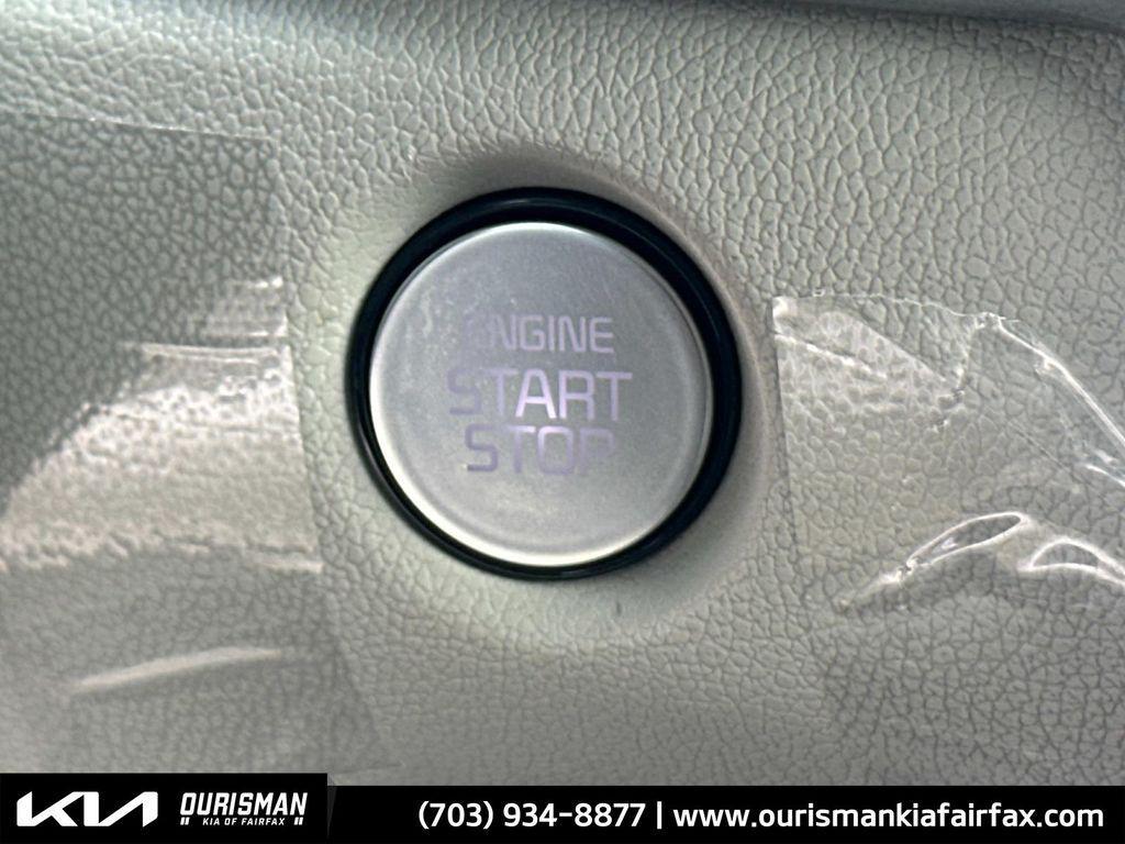 new 2025 Kia Sorento Plug-In Hybrid car, priced at $51,536