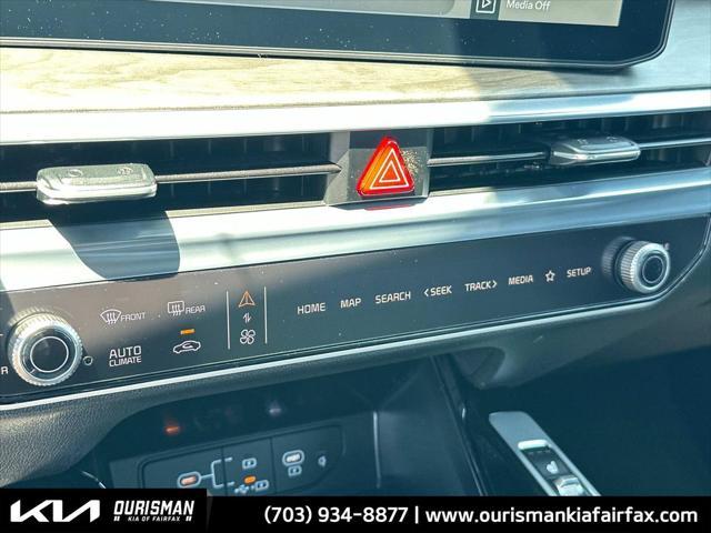 new 2025 Kia Sorento car, priced at $46,392