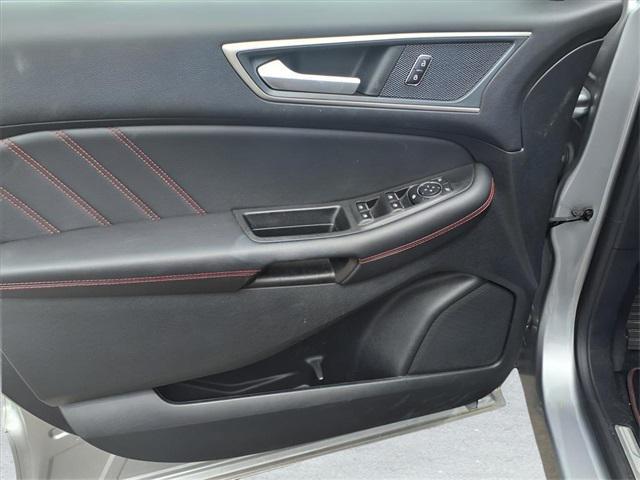 used 2024 Ford Edge car, priced at $32,000