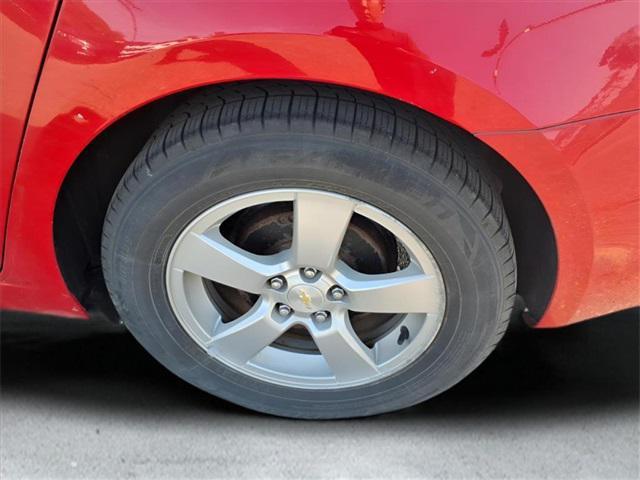 used 2014 Chevrolet Cruze car, priced at $6,300