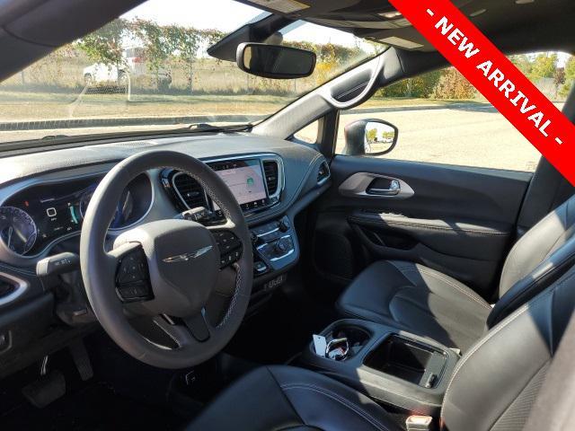 used 2023 Chrysler Pacifica car, priced at $32,500
