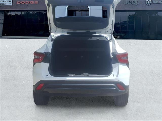 used 2024 Chevrolet Trax car, priced at $20,500