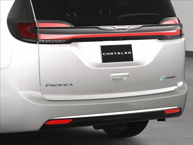 new 2025 Chrysler Pacifica Hybrid car, priced at $41,909