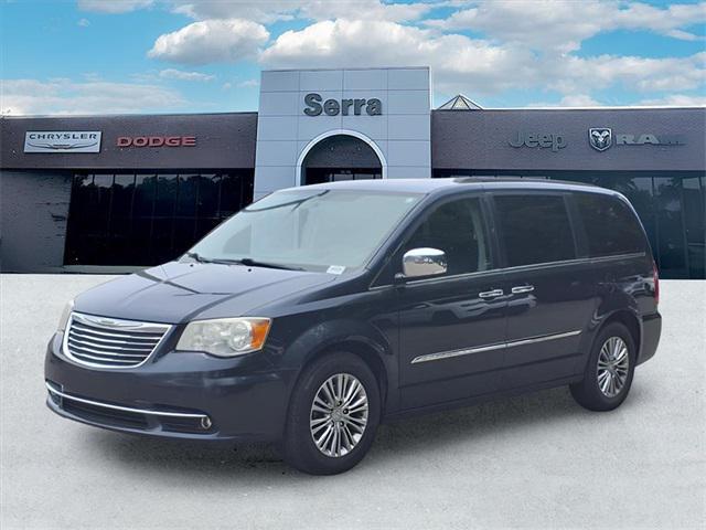 used 2014 Chrysler Town & Country car, priced at $6,500
