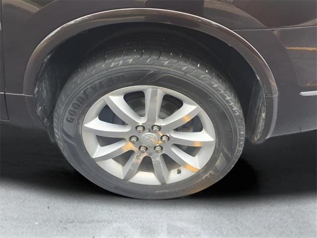 used 2015 Buick Enclave car, priced at $13,500