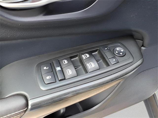 used 2015 Jeep Cherokee car, priced at $9,500