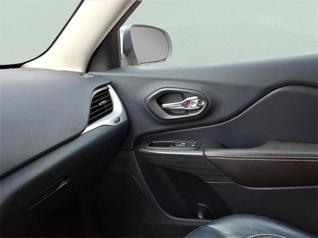 used 2015 Jeep Cherokee car, priced at $9,500