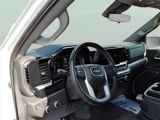 used 2024 GMC Sierra 1500 car, priced at $34,000