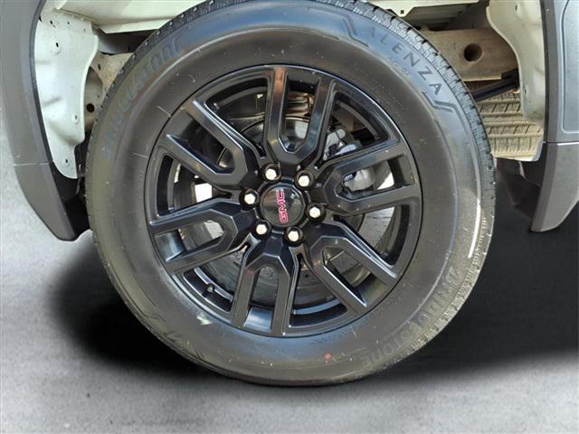 used 2024 GMC Sierra 1500 car, priced at $34,000