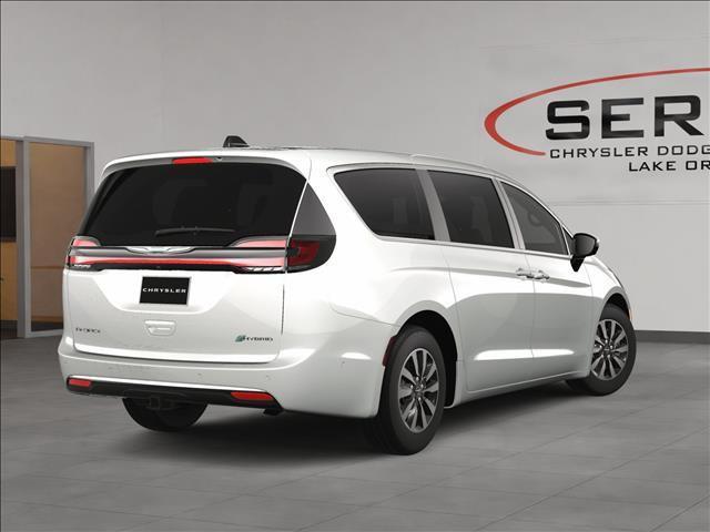 new 2025 Chrysler Pacifica Hybrid car, priced at $43,552