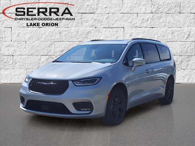 used 2022 Chrysler Pacifica car, priced at $37,500