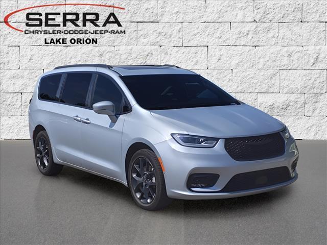 used 2022 Chrysler Pacifica car, priced at $37,500