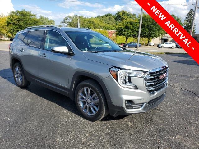used 2024 GMC Terrain car, priced at $23,000