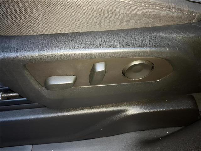 used 2022 GMC Yukon XL car, priced at $44,500