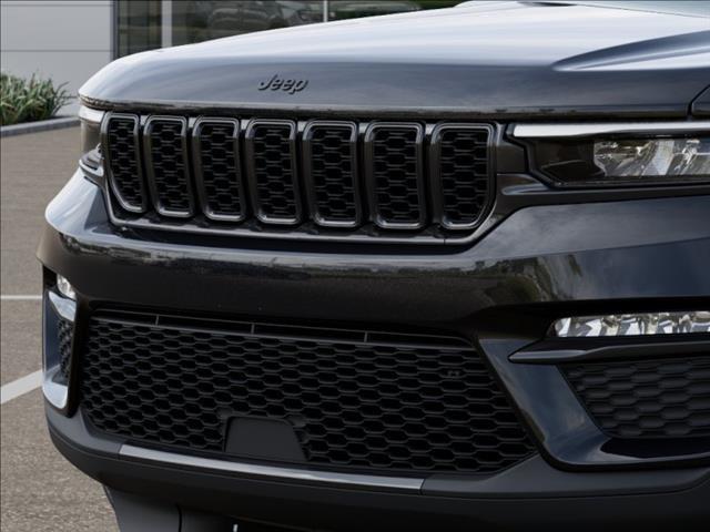 new 2025 Jeep Grand Cherokee car, priced at $49,204