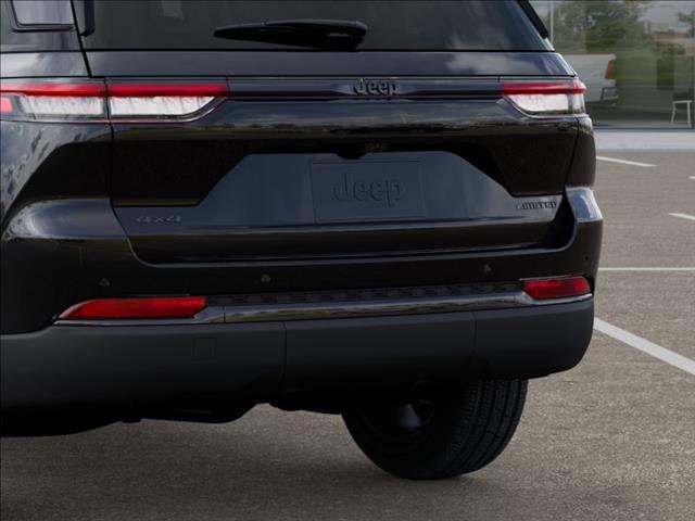 new 2025 Jeep Grand Cherokee car, priced at $49,204