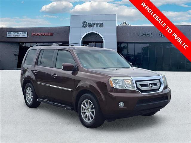 used 2011 Honda Pilot car, priced at $9,000