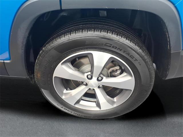 used 2022 Jeep Cherokee car, priced at $26,000