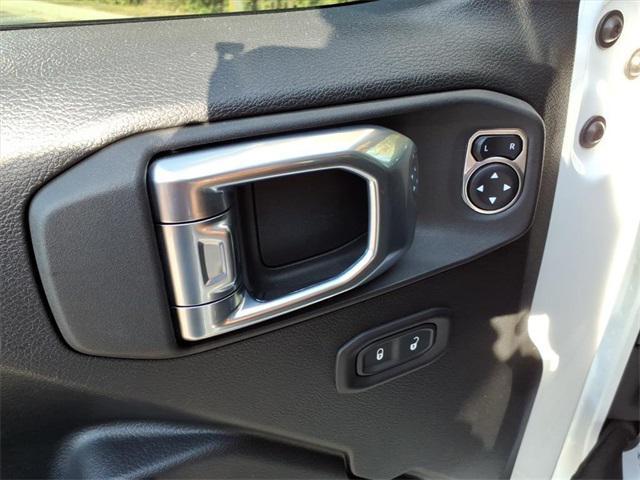 used 2022 Jeep Gladiator car, priced at $34,500