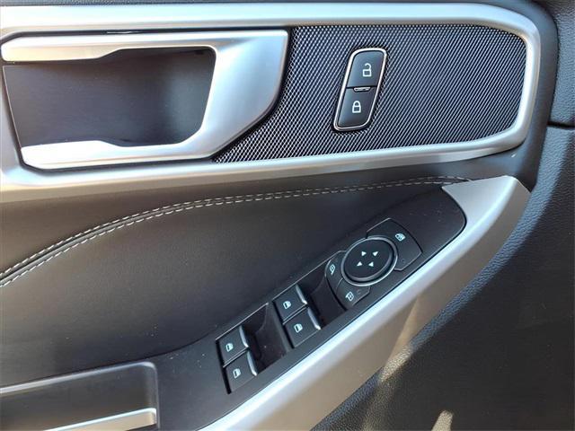 used 2023 Ford Explorer car, priced at $31,000