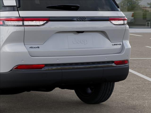 new 2025 Jeep Grand Cherokee car, priced at $51,196